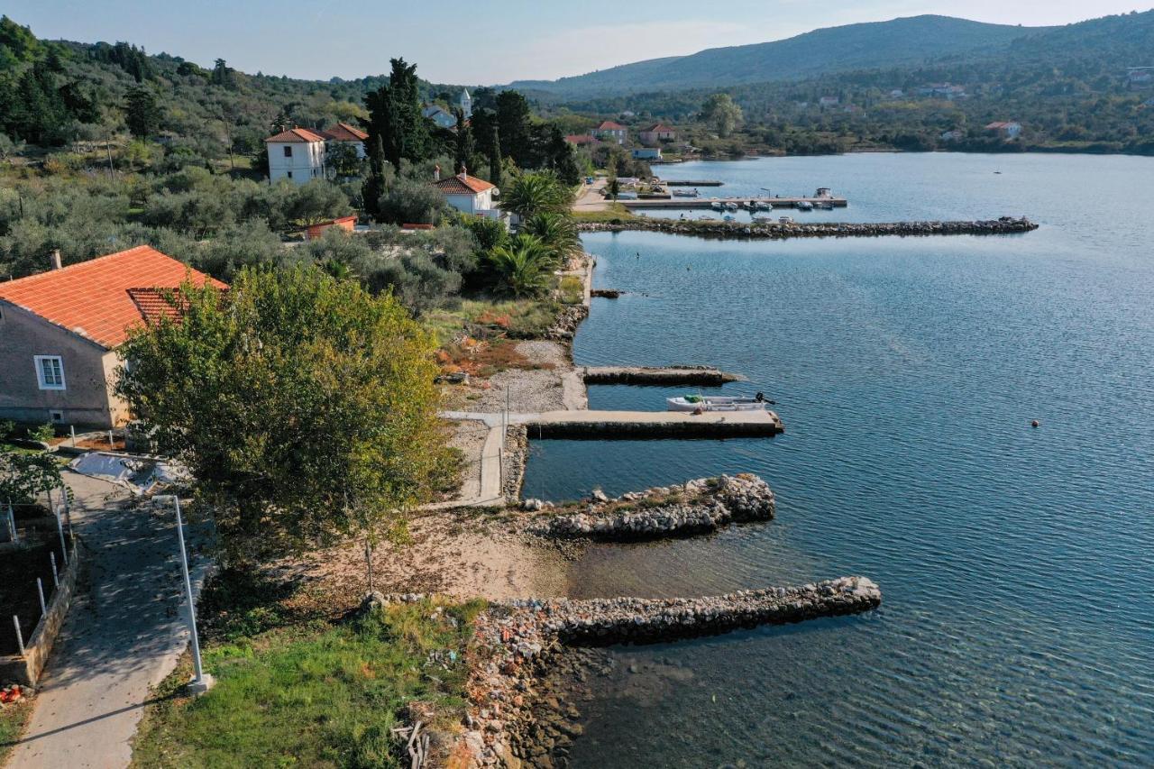 Apartments With A Parking Space Brbinj, Dugi Otok - 8160 Luaran gambar