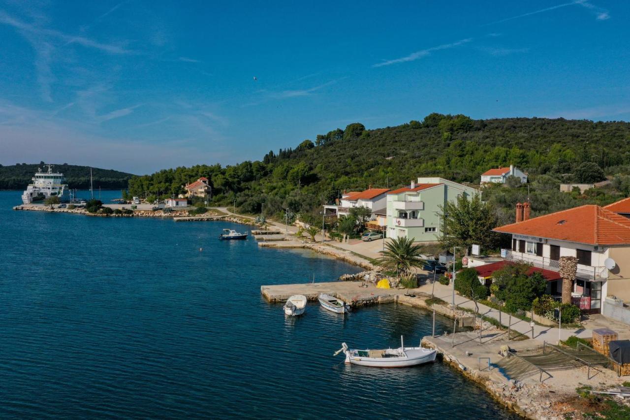Apartments With A Parking Space Brbinj, Dugi Otok - 8160 Luaran gambar