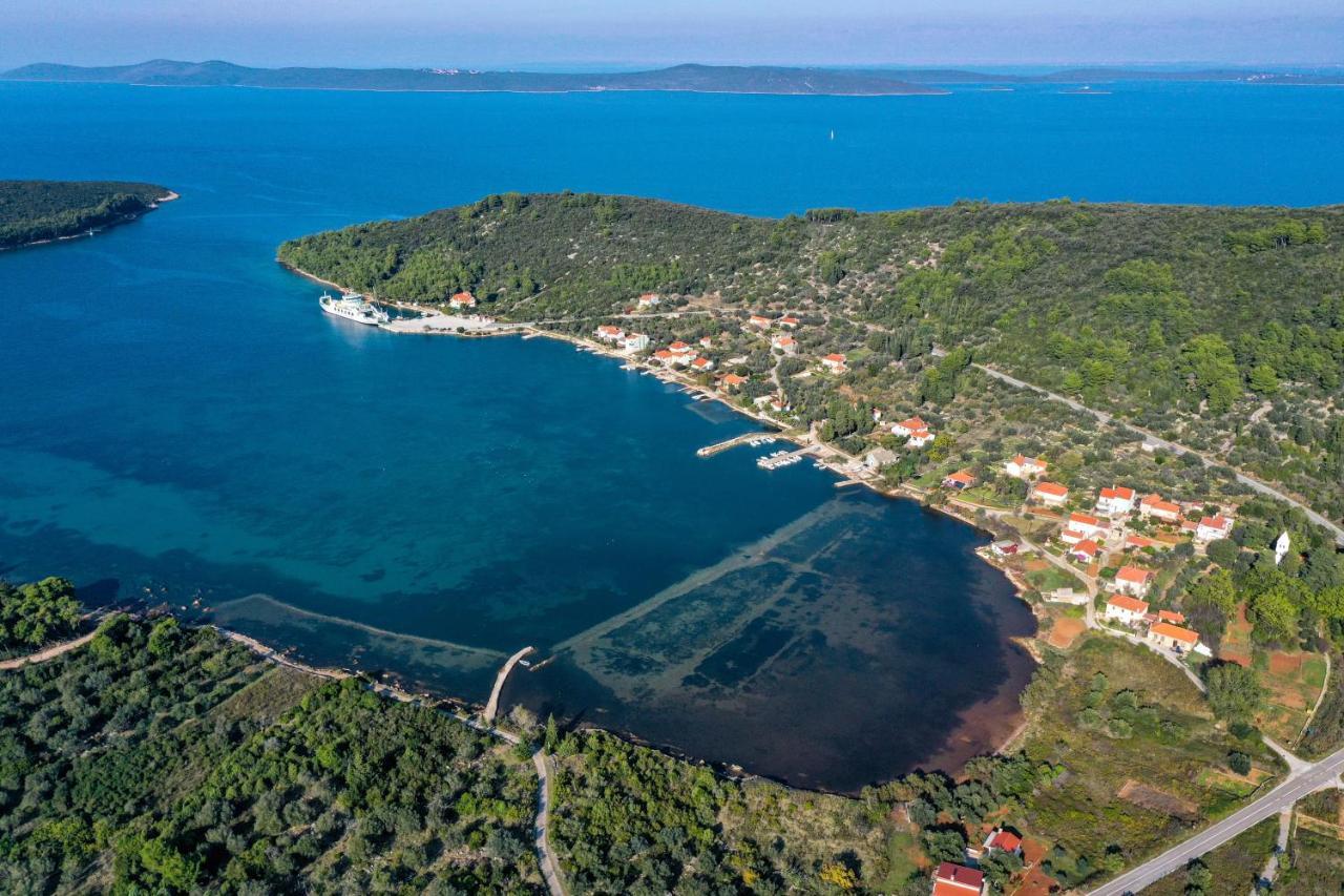 Apartments With A Parking Space Brbinj, Dugi Otok - 8160 Luaran gambar