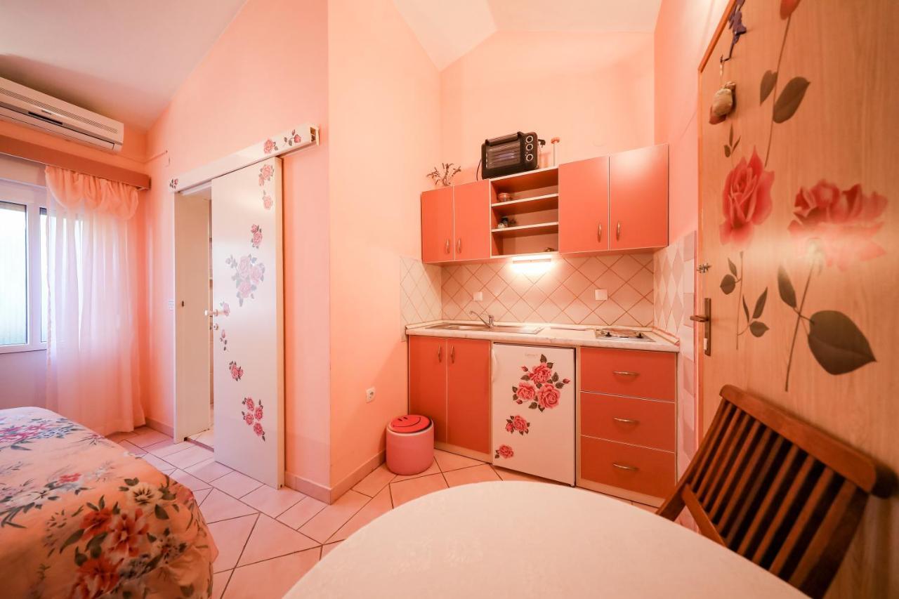 Apartments With A Parking Space Brbinj, Dugi Otok - 8160 Luaran gambar