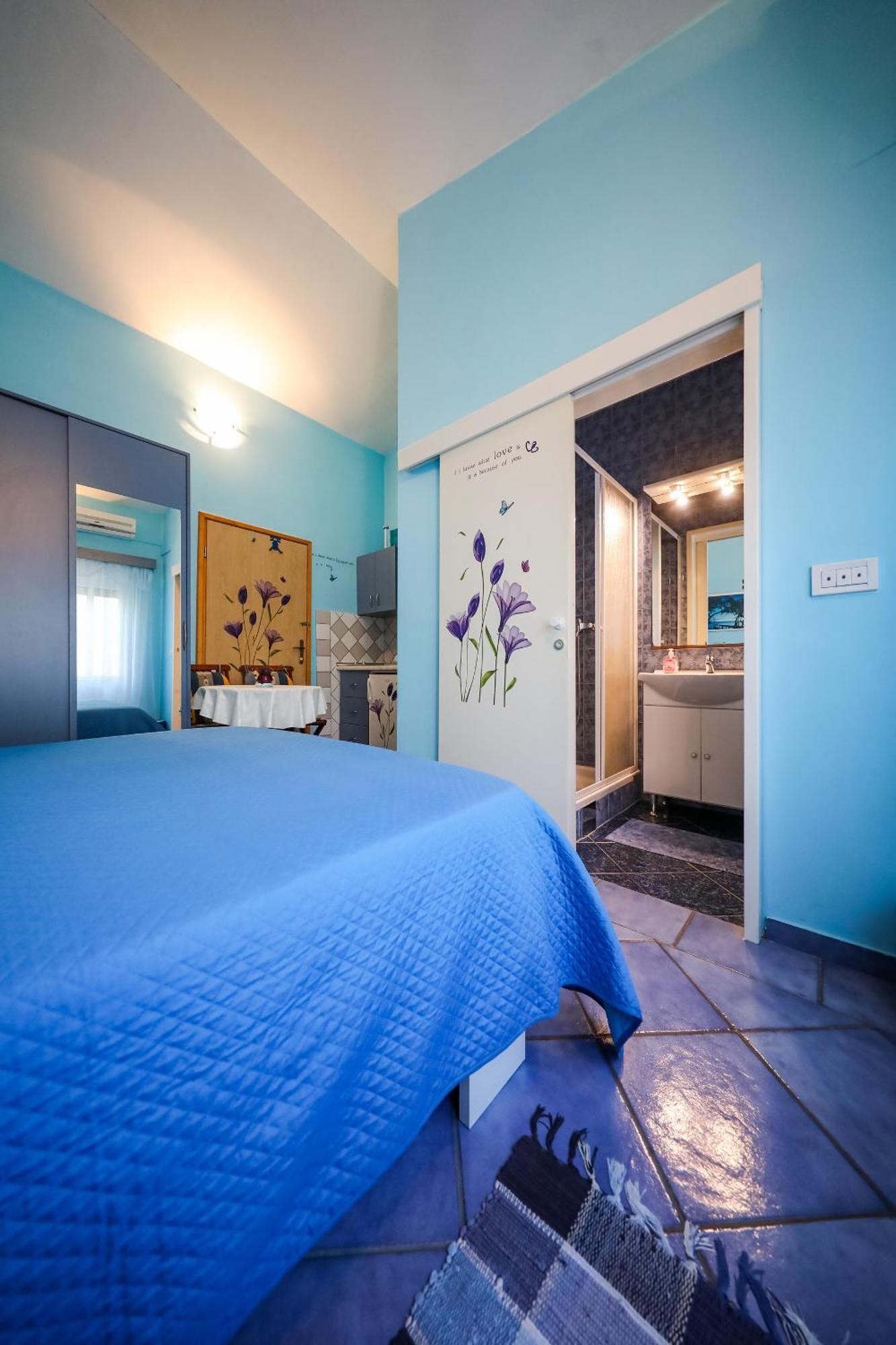 Apartments With A Parking Space Brbinj, Dugi Otok - 8160 Bilik gambar